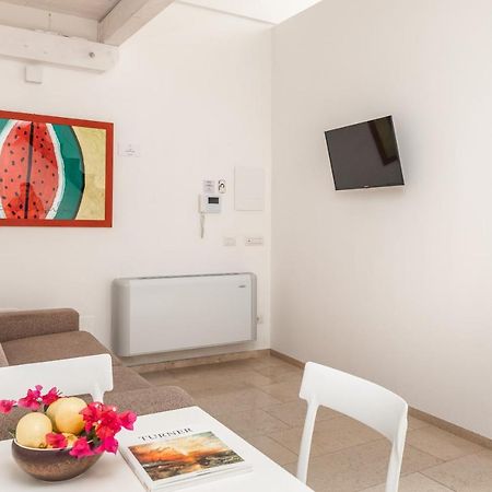 폴리나노 아마레 Palazzo Novecento B&B 외부 사진