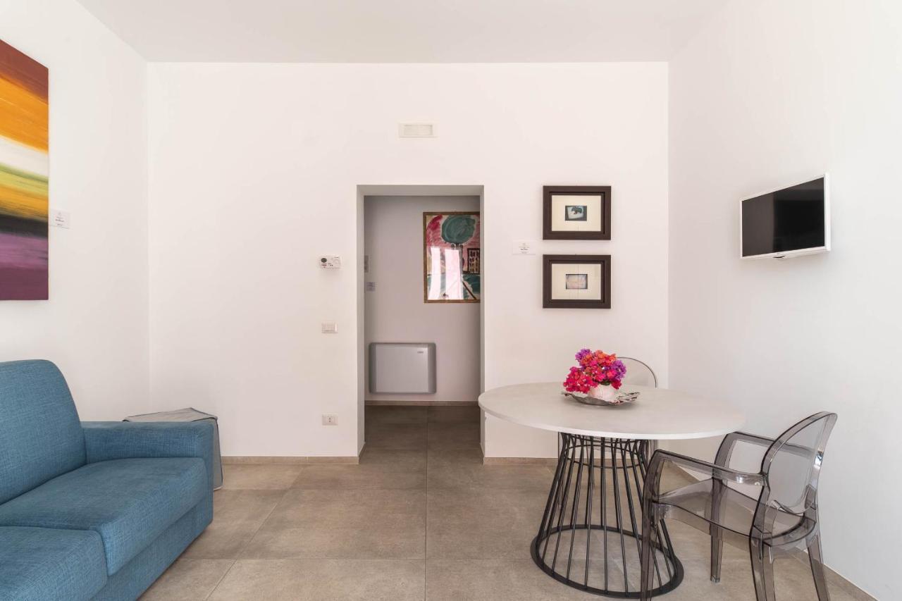폴리나노 아마레 Palazzo Novecento B&B 외부 사진