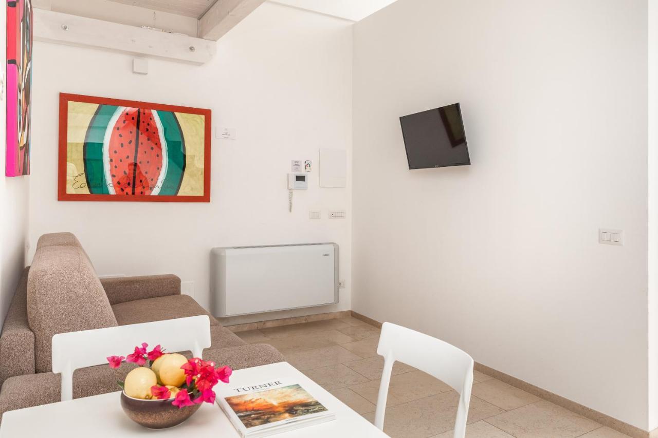 폴리나노 아마레 Palazzo Novecento B&B 외부 사진